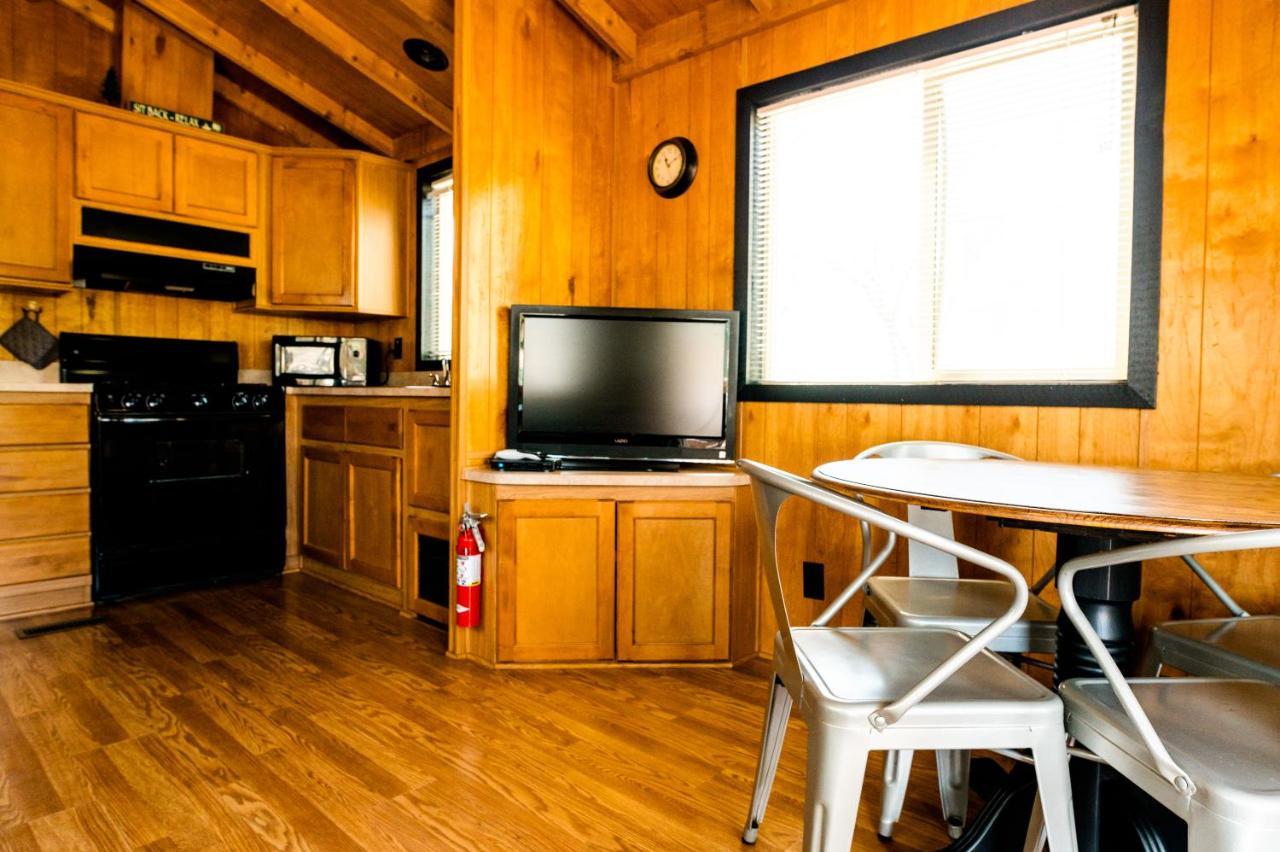 Garden Of The Gods Rv Resort โคโลราโดสปริงส์ ภายนอก รูปภาพ